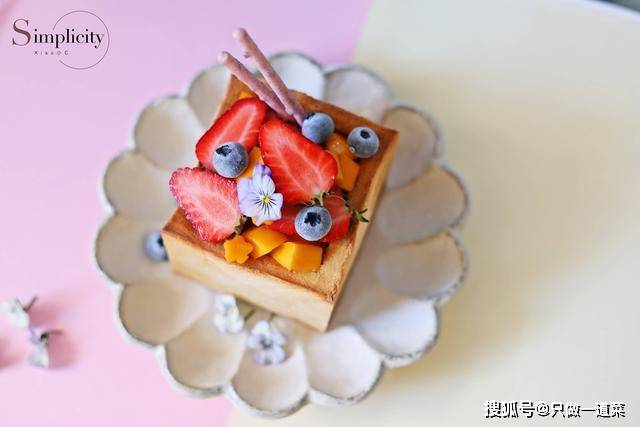 包子|一天犯愁早餐吃啥,瞧瞧这小姐姐,花十分钟做了一份颜值早餐