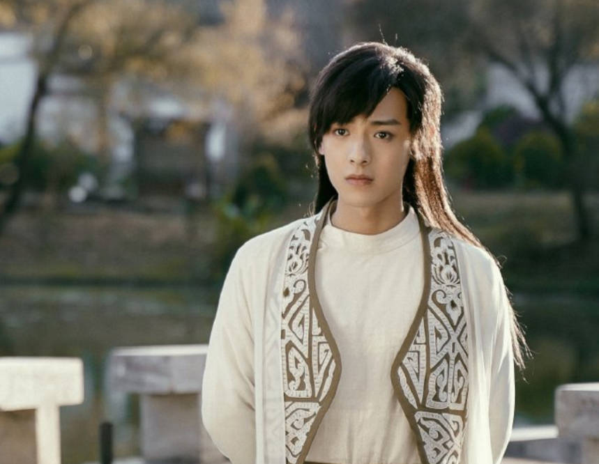白澍事业"逆水",连续出演两部作品被骂惨,腾蛇成了演技巅峰
