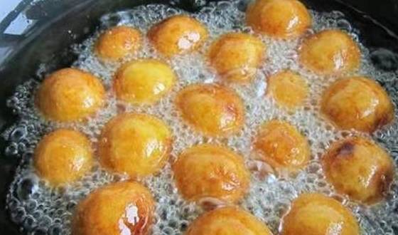 生活|加速女性发胖的行为,爱吃零食排最后,在榜首的多数女性天天在做