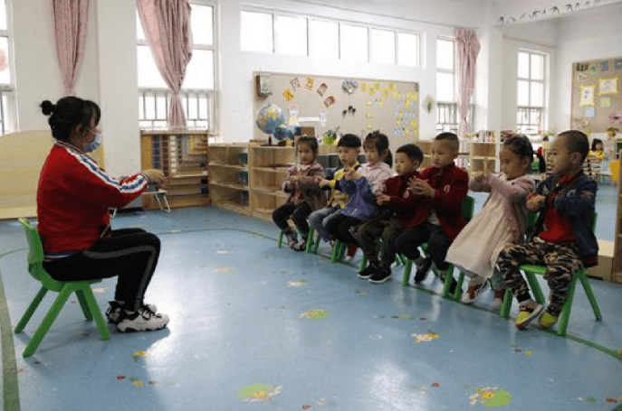 实际操作|幼儿园纳入“义务教育”，家长终于告别天价学费，教育部回应来了