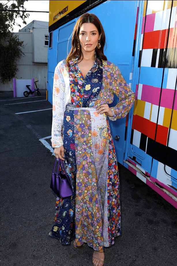 花朵|在如此炎热的夏季，赶快穿上一件花朵衬衫裙，尽情绽放自身的魅力