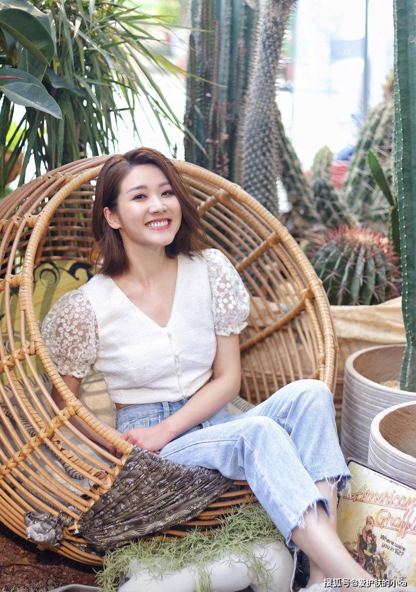 时尚|分享3个“自然搭配”法则，看起来普通，穿上身高级又不失时尚感