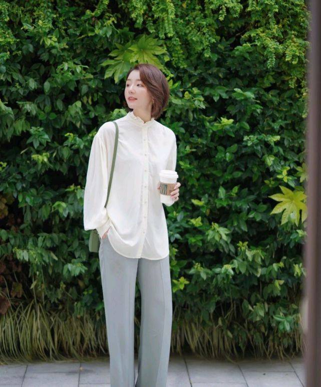 服装|只要穿对了,就能轻松成为精致的女人,与年龄无关