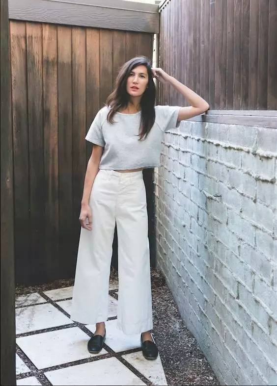 身材|宋祖英老了也有韵味，穿T恤配牛仔裤稍有发福，55岁的模样挺真实