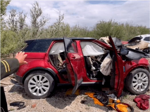 而对于赔偿问题也给出了相应分析,除了驾驶员赔偿与车辆保险赔偿之外