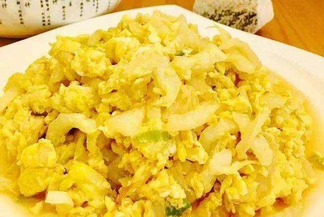 适合孩子吃的炒藕片 10d518e0732a489bb0189a634bde958c.jpeg