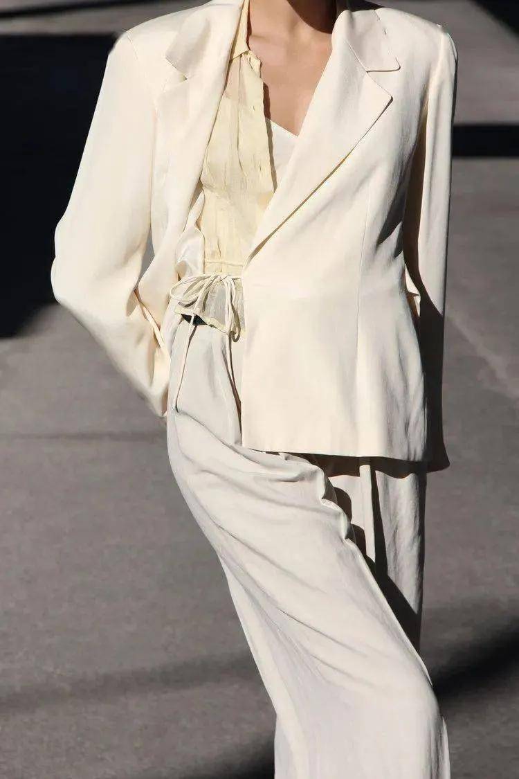 褐色|今年秋冬流行色的高阶穿法来了！巨美巨高级，谁穿都美！！