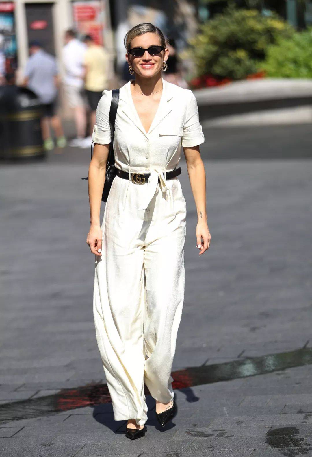 驼色|大半个娱乐圈都在穿，好看极了。