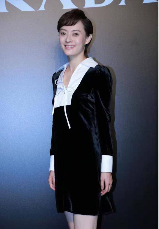 设计|有种“高级感”叫孙俪的裙子,丝绒拼接连衣裙高贵优雅,时髦精致