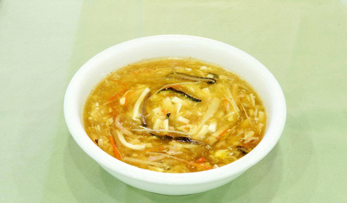 酸辣汤的做法配什么菜 e3b41b40786c48479d1d2be558c0aebd.jpeg