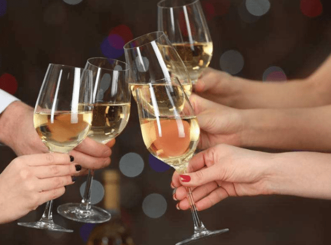 肝脏|医生:长期肝不好,多病易衰老!5个毁肝动作,求你管住手!