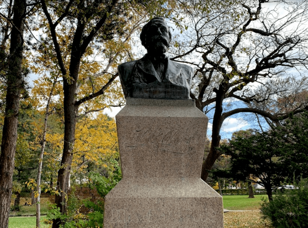 william smith clark铜像北海道大学有两个校区,札幌校区和函馆校区