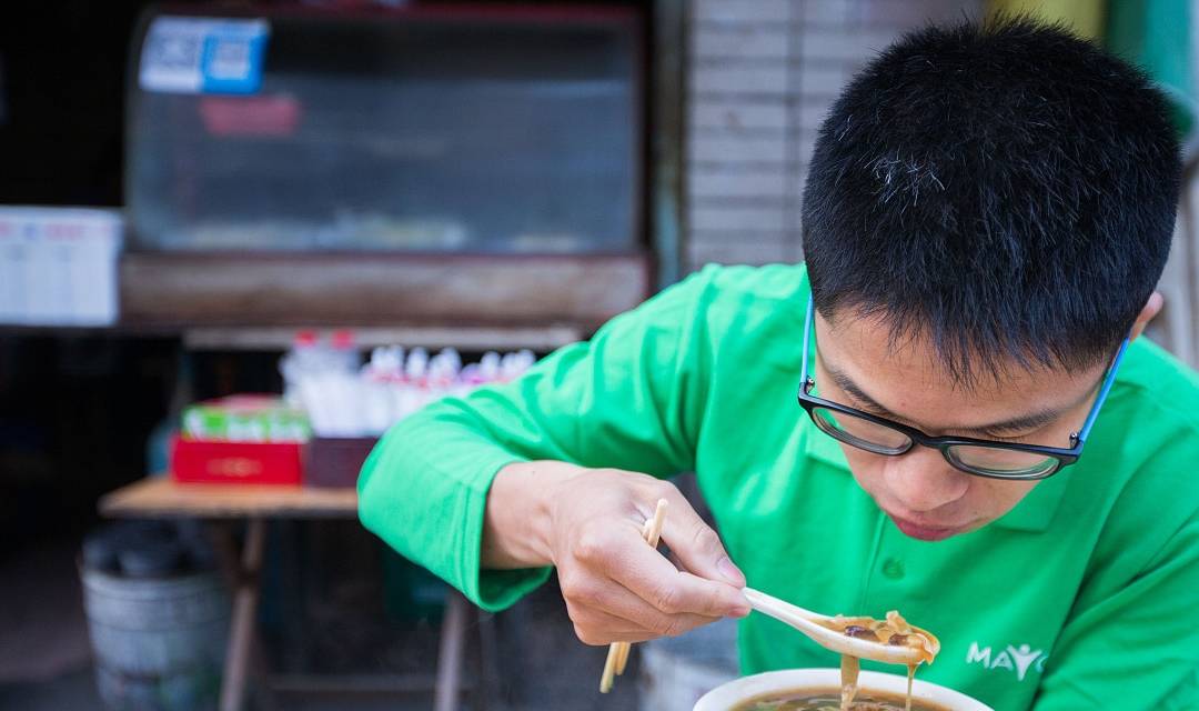 人体|男性50岁后,若能轻松完成5个动作,表示身体很硬朗,真让人羡慕