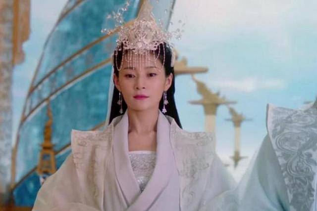 陈乔恩|女星白色古装嫁衣，陈乔恩惊艳宋茜梦幻，杨幂美出新高度