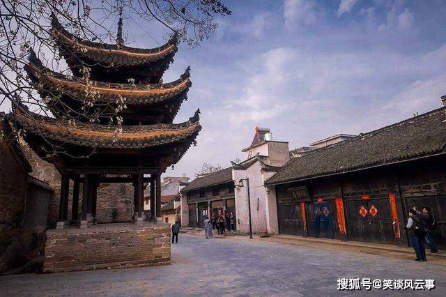 河南一座没落的千年古镇，住着三个省的人，说着三种不同的方言