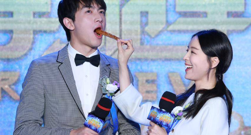 好朋友|明星都爱吃啥零食?林更新痴迷辣条,迪丽热巴的最爱让人难以接受