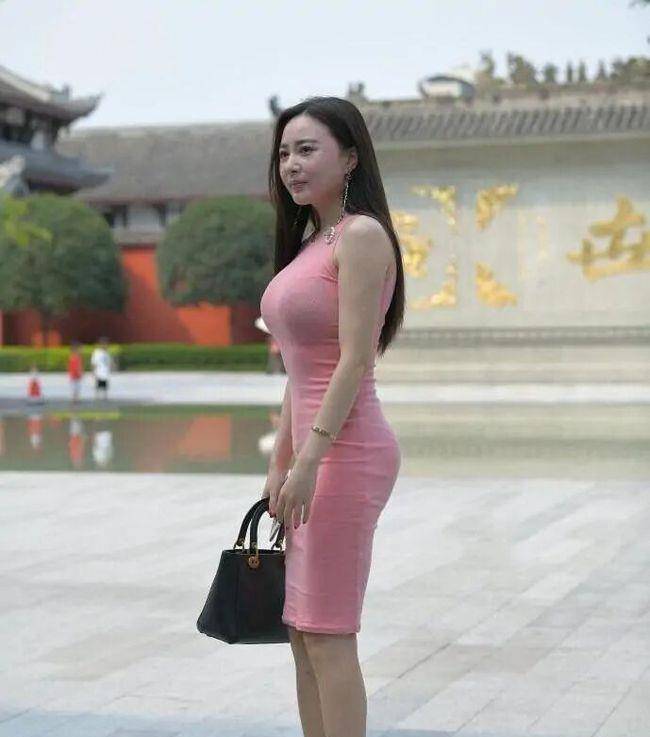 特别针对|穿搭不可顾此失彼,连衣裙也不例外,款式与搭配可谓缺一不可!