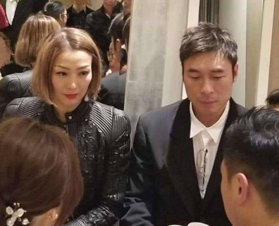 生活|郑秀文庆49岁生日，浓妆下脸都这么垮，身材又消瘦更像个老人！
