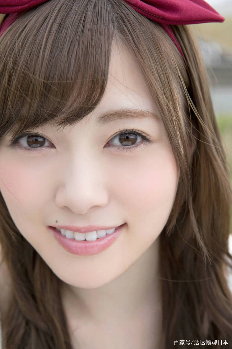 太美了!""五官端正,白皙的肌肤,很有魅力!