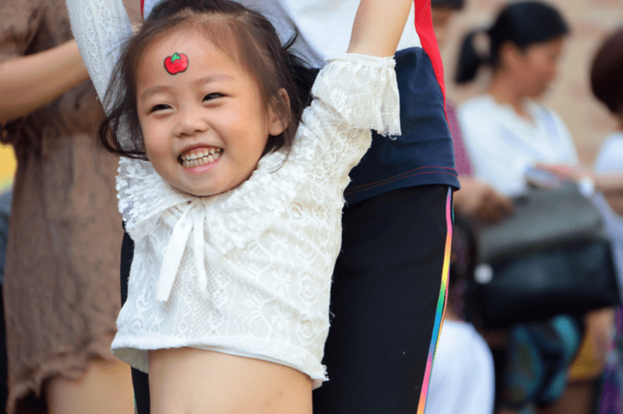 因为|幼儿园群内发午餐照，家长眼尖发现问题，直接找园长讨说法