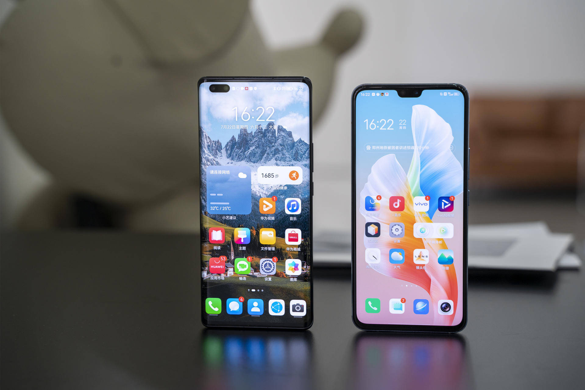 前置后置都比比vivos10pro与华为nova8pro谁更全面