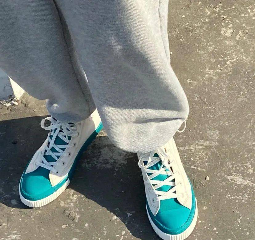 国货|穿国货潮鞋的女生，真的很Low吗？