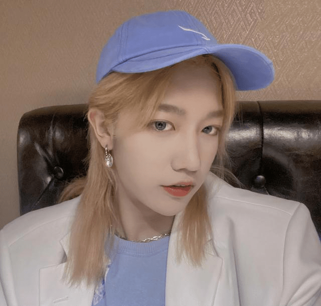 显得|当男星穿“女装”成时尚风潮,并非所有人都很娘,看王一博就知道