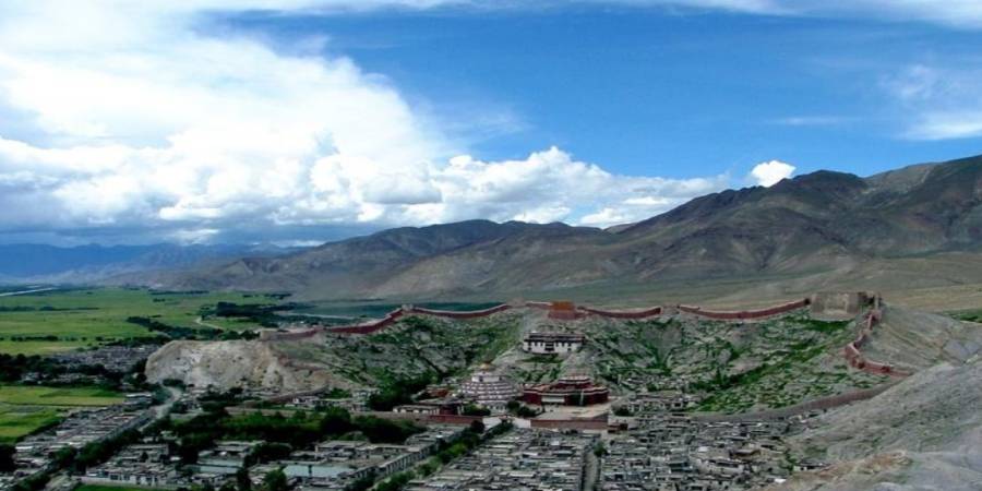 西藏最美丽的地区，去印度和不丹的必经之路，一张毯子能卖十几万