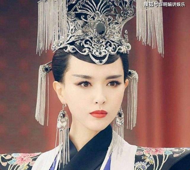 美人|素雅别致的银白流苏美人：锦觅不是最美天仙，素锦胭脂更是惊艳