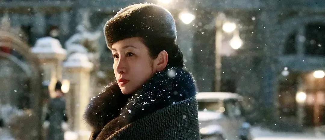 情节|71岁张艺谋真能拼！《悬崖之上》被观众狂热追捧，5大看点太精彩