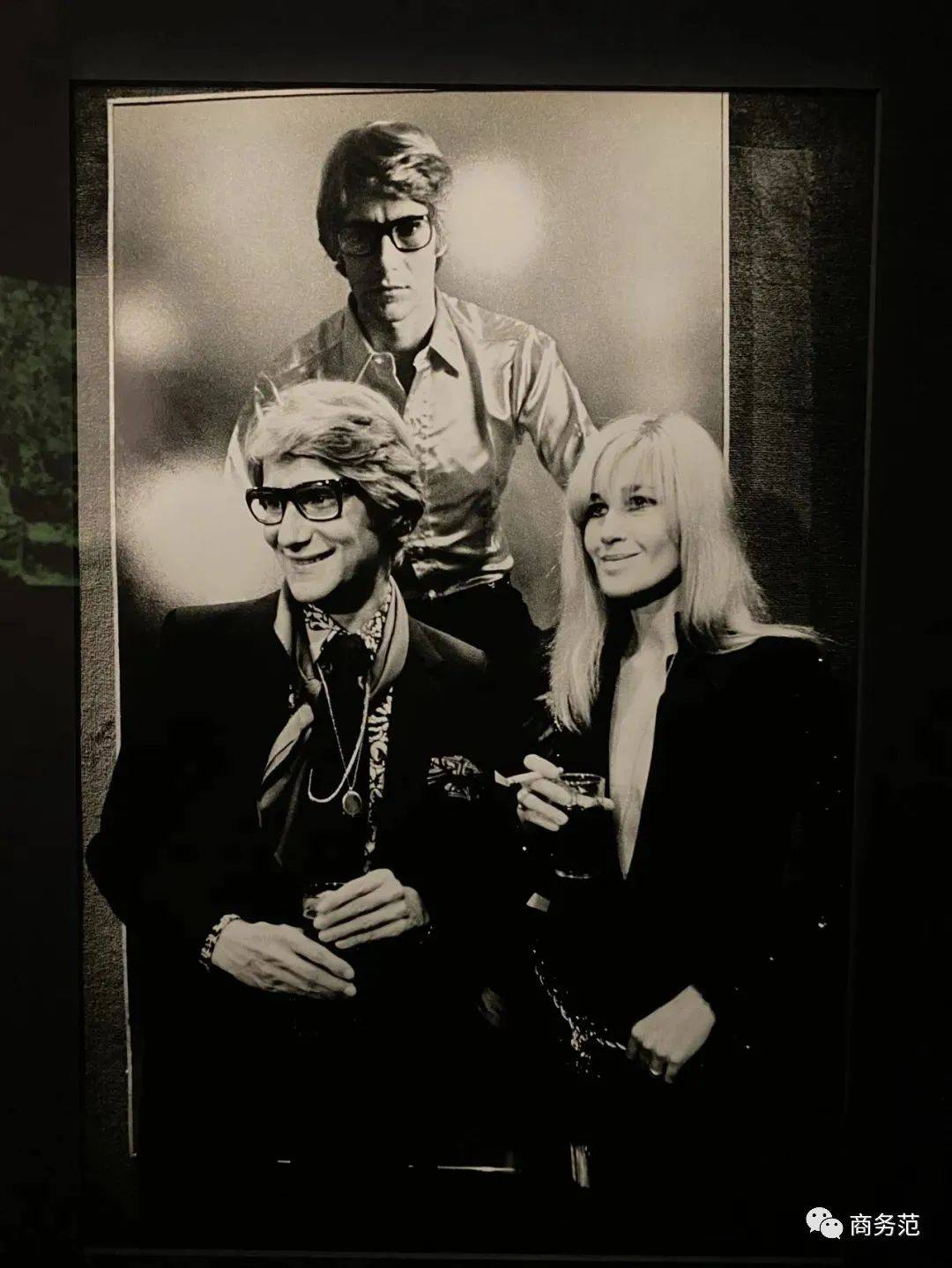 原创纪梵希圣罗兰老佛爷的灵感缪斯这些女人为什么能优雅一辈子