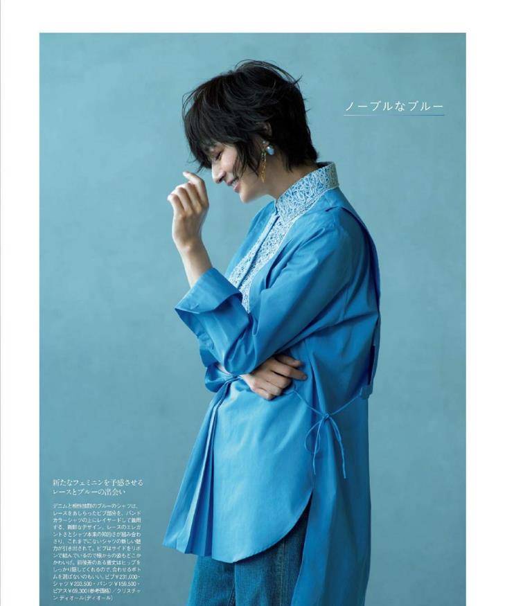 富冈|越简单，越时髦！日本50岁模特的“高级穿搭”，优雅气质太美了