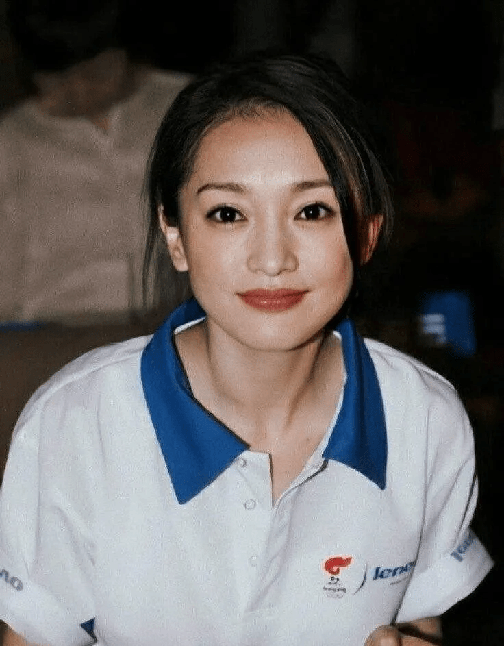 眼睛|什么样的长相特点会显“土味”？女明星都是怎样悄悄变精致的？