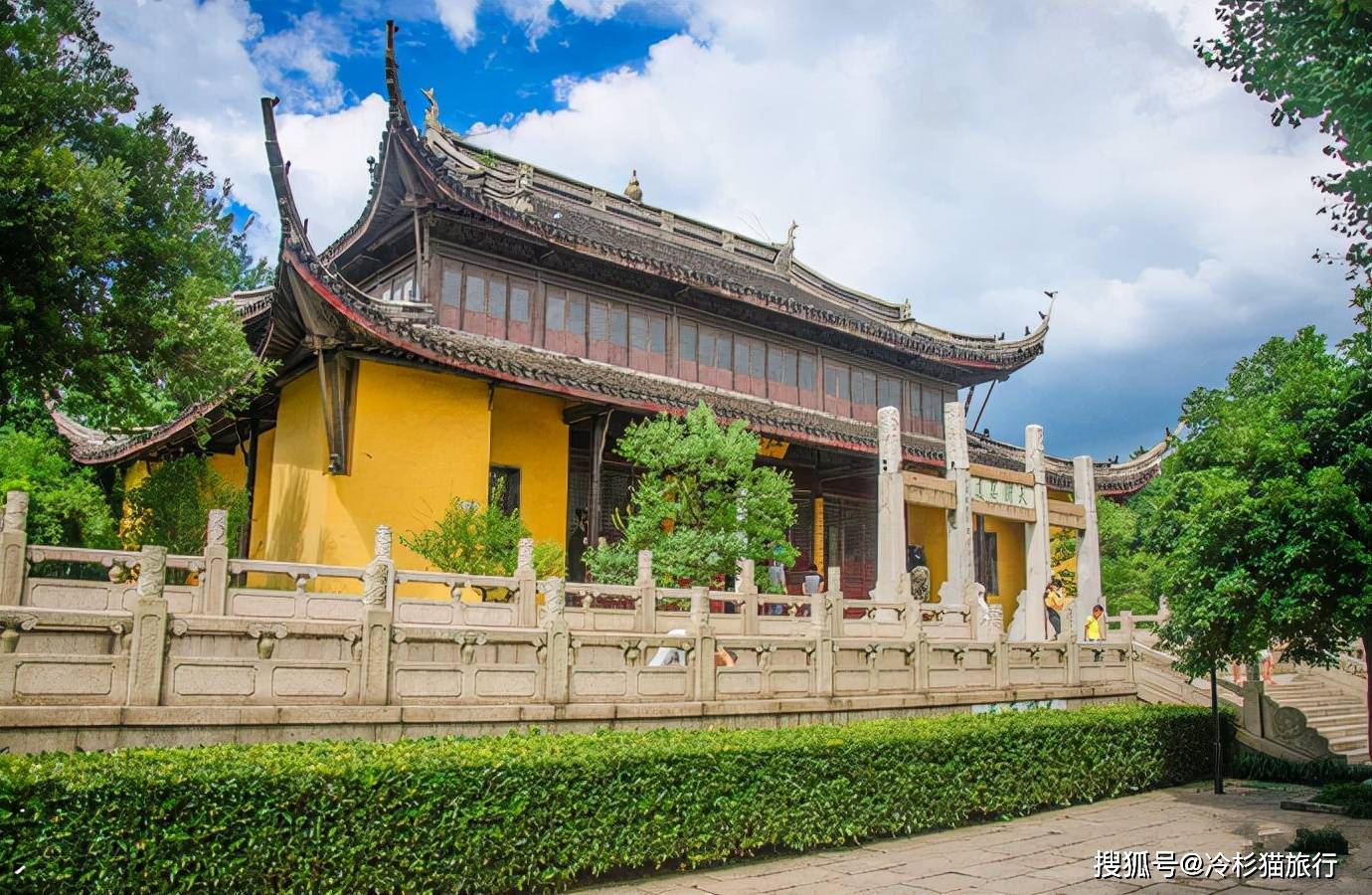 门票:文笔塔5元|红梅阁5元|百鸟园20元|海底世界30元这里有很多入口