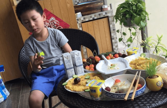 蛋白|张教授提出宝宝早餐两不准则，科学饮食，助力孩长大个