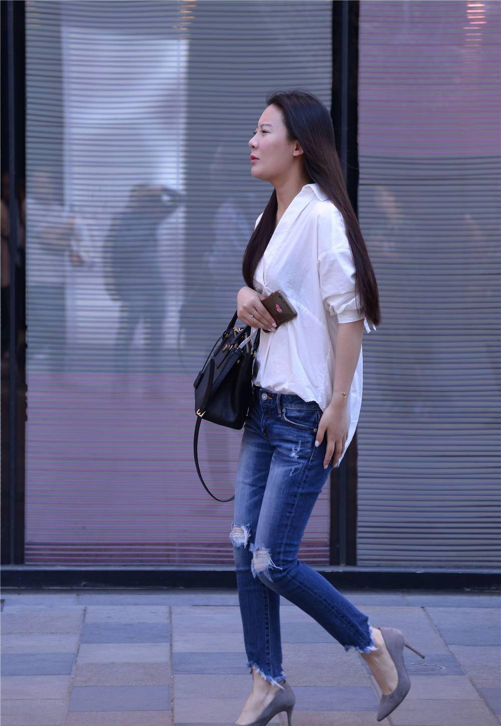 如何穿搭显示女性特色 2901c61346314238ab4dfa1a47e40798.jpeg