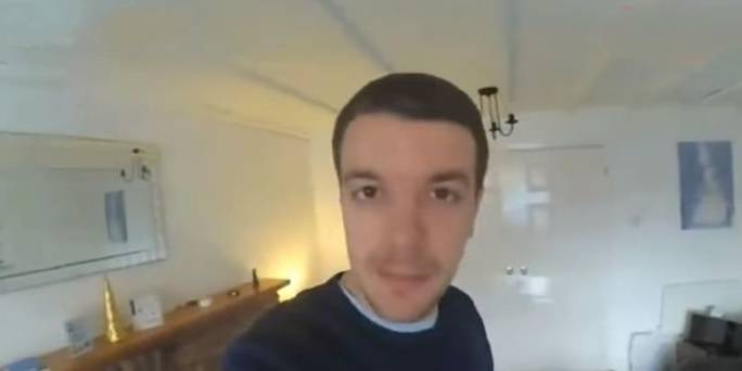 萝卜青菜|老外从中国带来白酒让老爸喝,没想到酒量不好的老妈爱上了