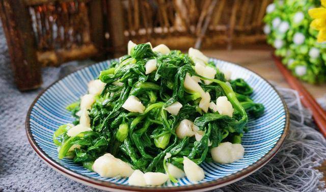 炒什么菜可以放生菜 bece026baf55495e9d9b19f7ff7f9601.jpeg