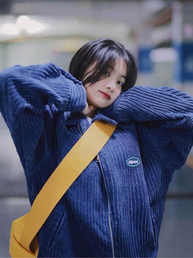 设计|早秋想要穿出甜美少女风，这几件外套一定少不了！想不时髦都难