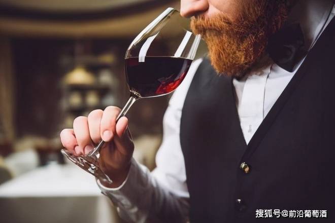 方法|葡萄酒一二三层香气如何正确判断?养成良好的葡萄酒闻香习惯