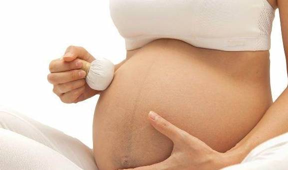 怀孕肚子一条很黑的线 ef0a0552163d4bb290cb2dc197bf0f1d.jpeg