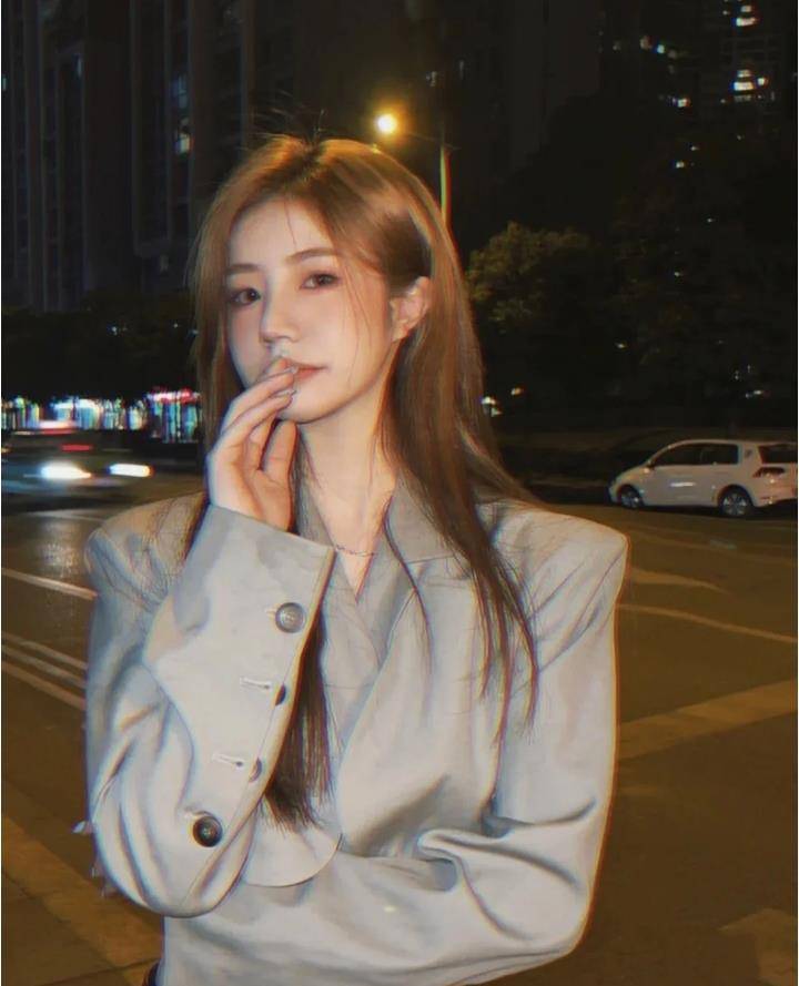 护发|染发已经是一种潮流，这四款颜色显白不桃皮，黄皮姐妹大胆冲
