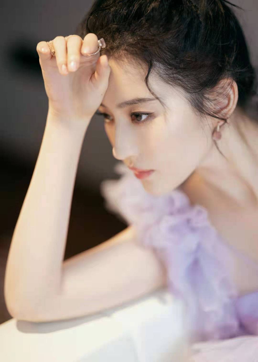 系列|刘亦菲竟“持靓行凶”一身紫色蛋糕裙出席现场，仙气十足震撼全场