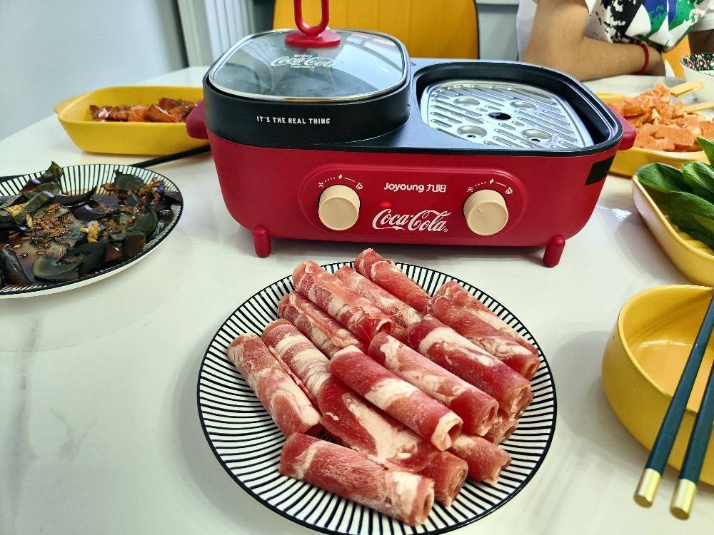 可乐罐做烧烤 9696c1fa1c4d45ab97bada7a2119e578.jpeg