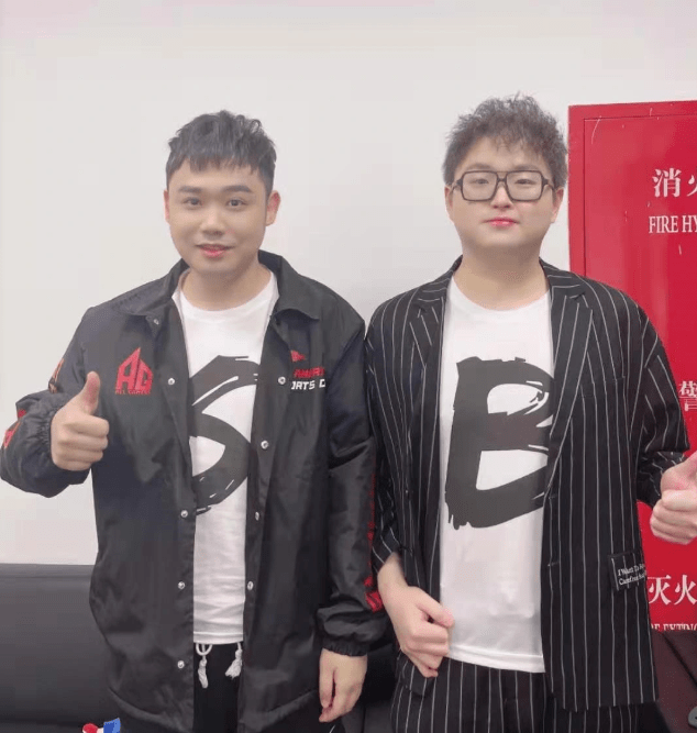 原创ag真的没教练了!月光直播回应执教消息,不准备回归要干大事!