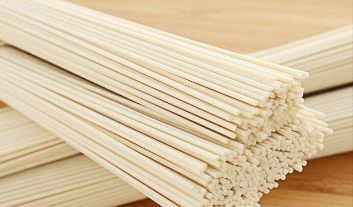 做法|媳妇将一斤面条直接扔锅里，不加一滴水，出锅后全家都抢着吃