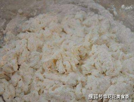 做法|芝麻烧饼新做法,不用烤箱也层次分明,咸香酥脆还掉渣,孩子喜欢