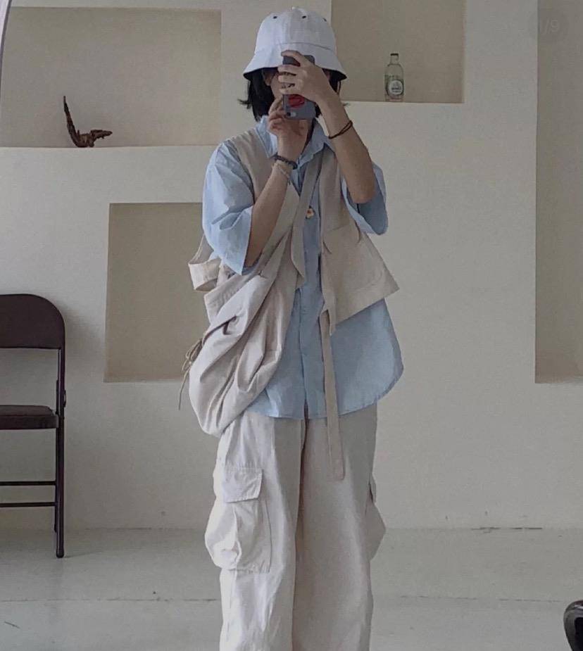 少男少女|烂大街的T恤别再穿了!短袖衬衫才是夏日时髦的好法宝,又甜又酷