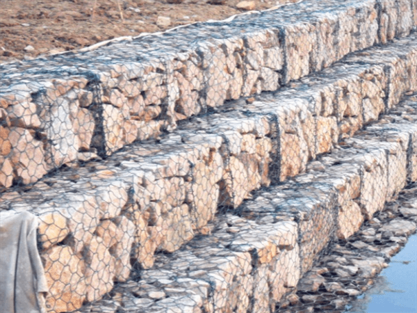 河道治理原则是生态环保的格宾网箱护河护岸