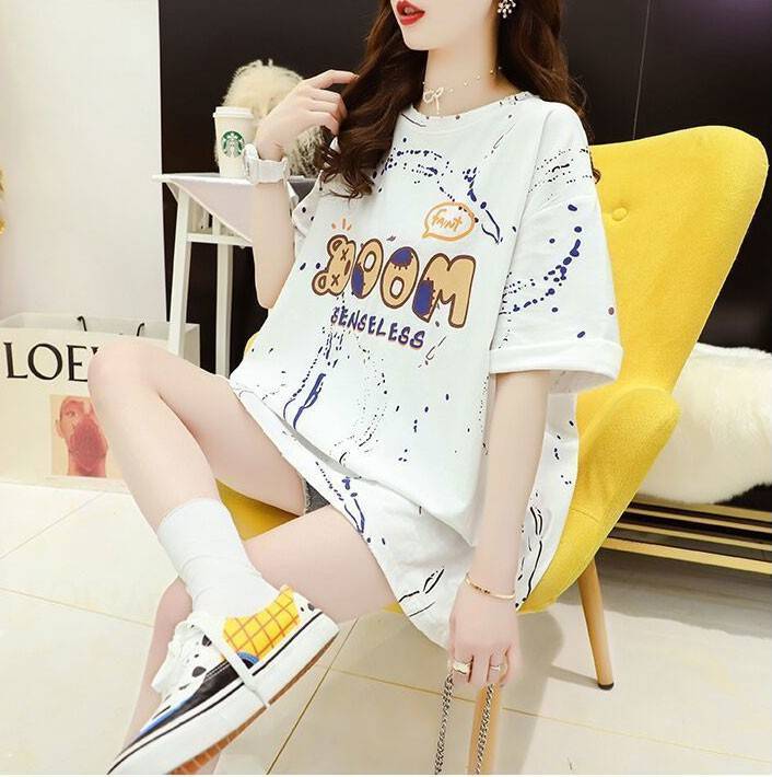 校园|开学季T恤穿搭，打造学姐酷拽范，展现青春活力的校园风格